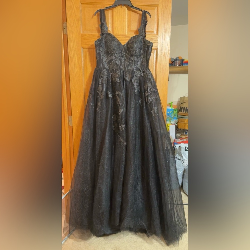 A formal/prom/wedding dress